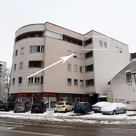 Apartment See U In Bl *